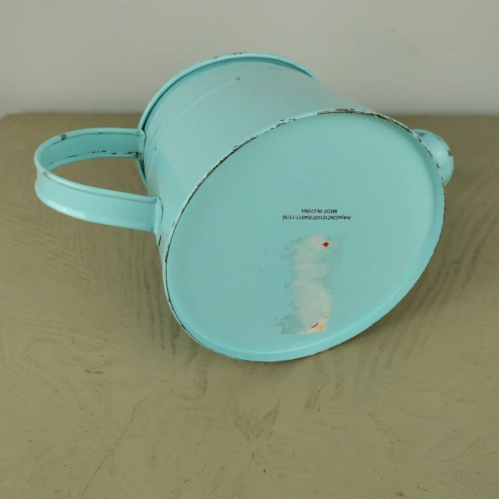 Rainbow Blue Watering Can for Kids - Picture 7 of 8